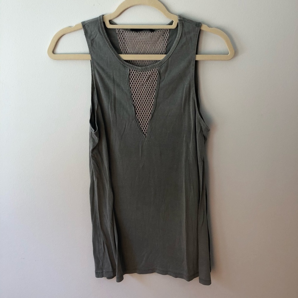 tank top!!
